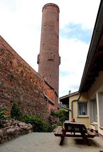 Pension am Schrotturm Tangermünde Exterior foto